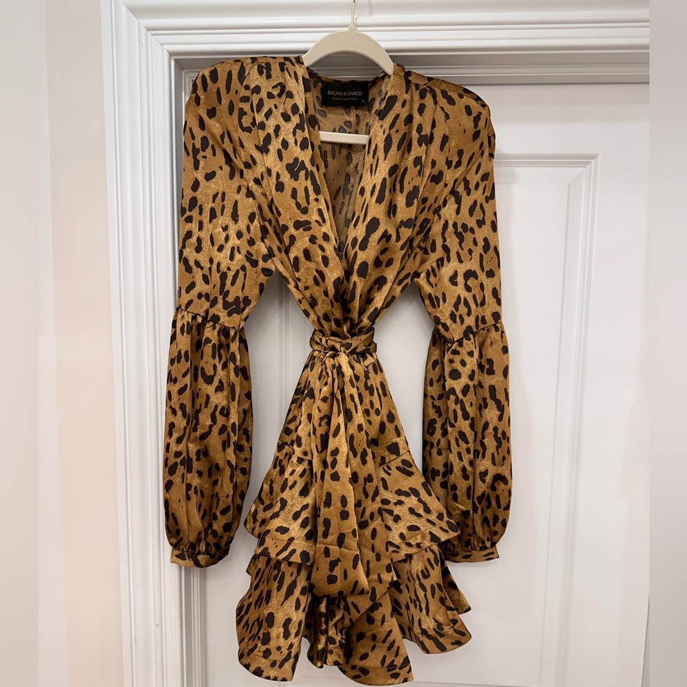 Bronx and Banco Gorgeous leopard dress new!